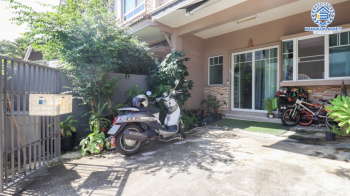 *****ทาวน์เฮ้าส์มือสองย่านนนทบุรี ม.อินดี้ บางใหญ่2 บนเนื้อที่ 18.1 ตร.ว. ฟังก์ชัน 2 ห้องนอน 3 ห้องน้ำ 2 ที่จอดรถ บ้านใหม่ สภาพดี  เพียง 700 ม.ก็ถึงถ.กาญจนาภิเษก ใกล้เซ็นทรัลเวสต์เกต และรถไฟฟ้าสายสีม่วง "สถานีตลาดบางใหญ่"